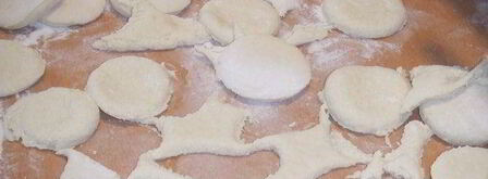 пончики творожные и пончики на сгущенке. Шаг 3