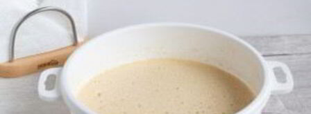 классическая шарлотка с яблоками и нектаринами. Шаг 3