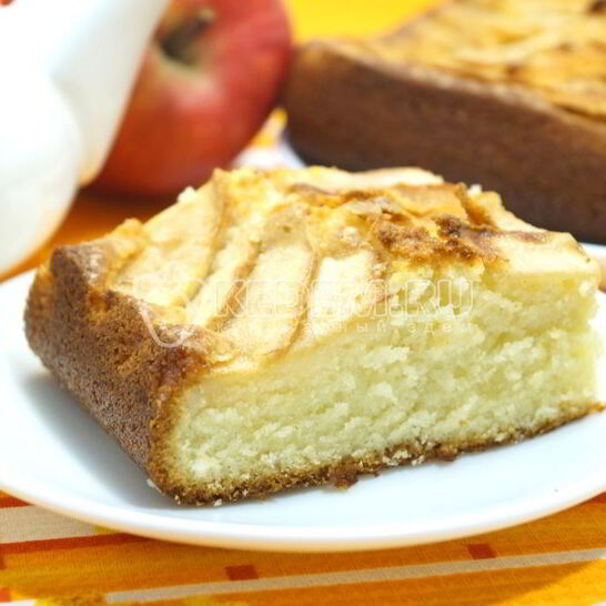 Рецепт нежной шарлотки с яблоками в духовке