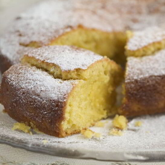 Рецепт шарлотки с ароматными персиками