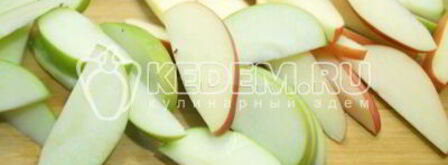 шарлотка с творогом и яблоками. Шаг 10