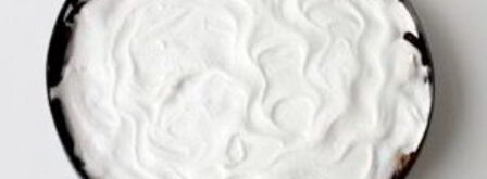 шарлотка с яблоками и безе. Шаг 10