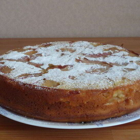 Рецепт шарлотки с яблоками и облепиховым йогуртом