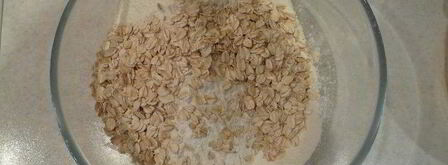 шарлотка с яблоками и облепиховым йогуртом. Шаг 3