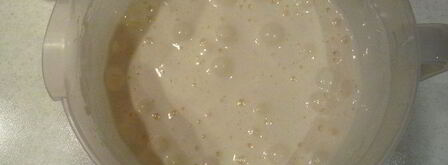 шарлотка с яблоками и облепиховым йогуртом. Шаг 4