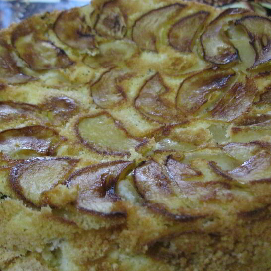 Рецепт яблочной шарлотки с кукурузной мукой