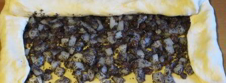 штрудель с грушами, изюмом и маком. Шаг 8