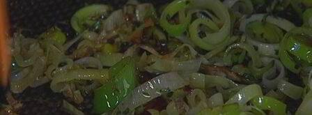 штрудель с запеченным красным перцем и луком-пореем. Шаг 7