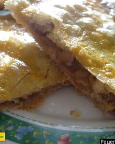 Штрудель яблочный из слоеного теста