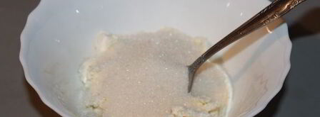 ванильный штрудель с яблоком, сливами и творогом. Шаг 3