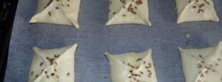 слойки из слоеного дрожжевого теста. Шаг 4