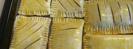 слойки с абрикосовым джемом и сливовым конфитюром. Шаг 7