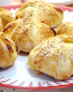 Слойки с сыром