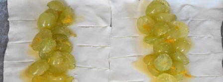 слойки с виноградом. Шаг 6