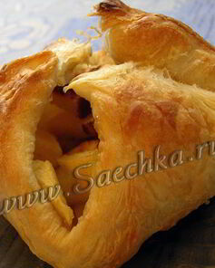 Слойки с яблоками