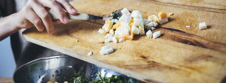 слойки с яйцом и зеленью. Шаг 5