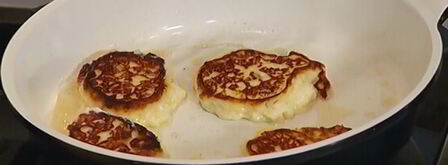 лимонные сырники с соусом из маскарпоне. Шаг 9