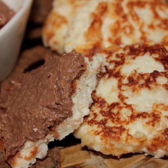 Рецепт ванильно-апельсиновых сырники с ореховой пастой