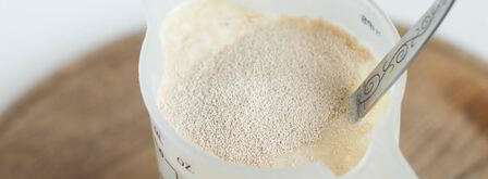 тесто на булочки на сухих дрожжах. Шаг 4