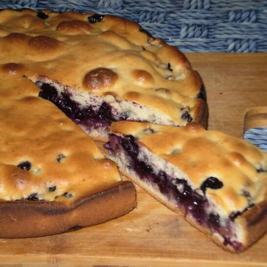 Рецепт бисквита с черникой