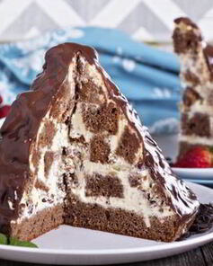 Домашний шоколадный торт на кипятке со сметанным кремом