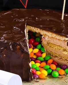 Торт-пиньята