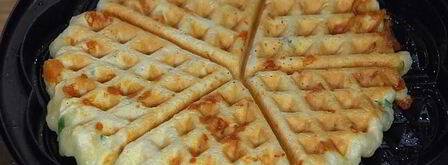 сырные вафли с творогом и карамелизированными помидорами. Шаг 7