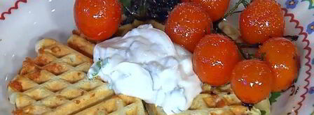 сырные вафли с творогом и карамелизированными помидорами. Шаг 11