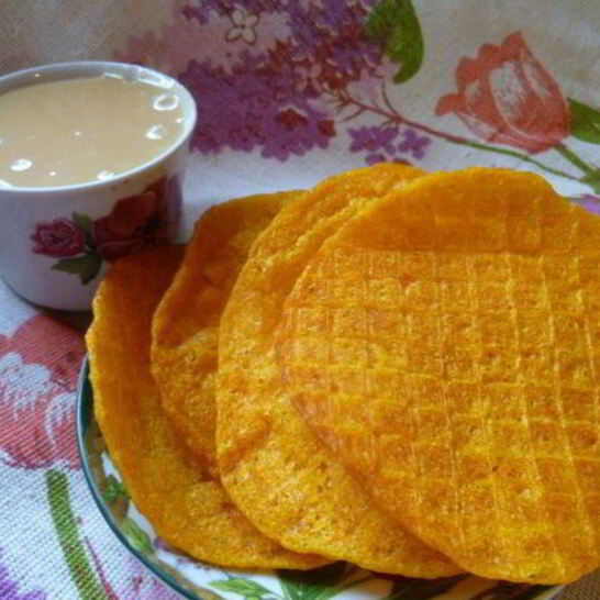 Рецепт тыквенных тонких вафель с домашней сгущенкой