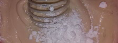 вафельные трубочки с мороженым и малиновым джемом. Шаг 6