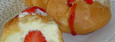 эклеры с заварным творожным кремом и клубникой. Шаг 13