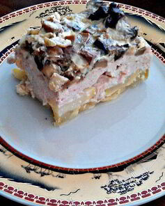 Куриная запеканка с грибами и кабачками