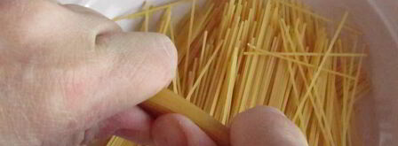 лапшевник с курагой и черносливом. Шаг 4