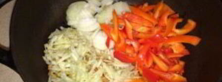 аджика из помидоров и лука на зиму. Шаг 4