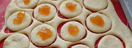 бухтели с абрикосовым джемом. Шаг 7