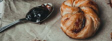 крученые булочки с ягодным джемом. Шаг 5