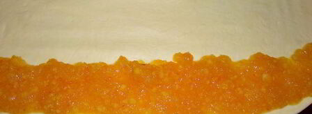 нежный рулет с джемом. Шаг 6