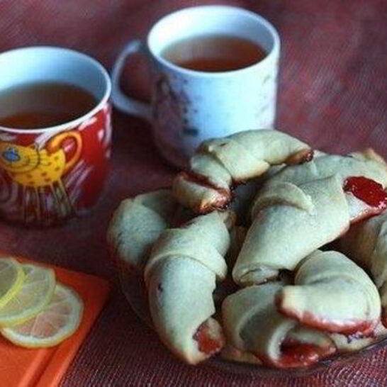 Рецепт сладких рулетиков с джемом