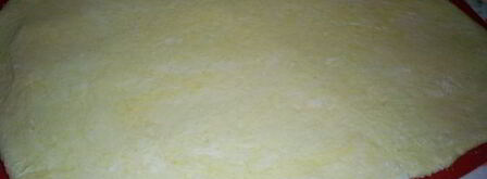 слоистые лимонные рулетики с джемом и орехами. Шаг 5