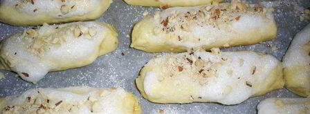 слоистые лимонные рулетики с джемом и орехами. Шаг 10