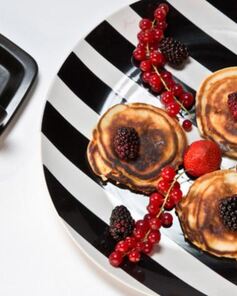 Сметанные пампушки с джемом