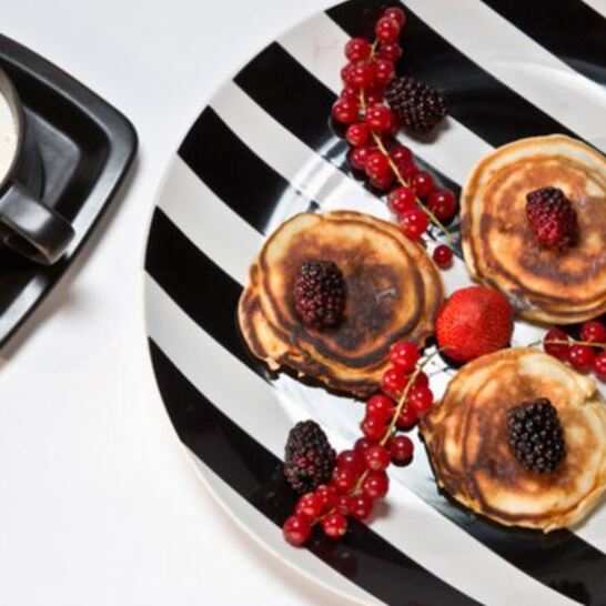 Рецепт сметанных пампушек с джемом