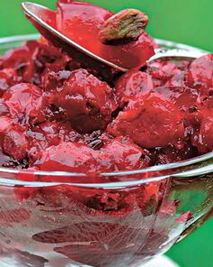 Вишневый джем с фисташками и коньяком