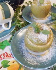 Запеченные яблоки с джемом и бананом