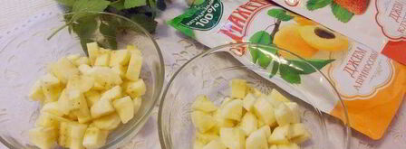 запеченные яблоки с джемом и бананом. Шаг 3