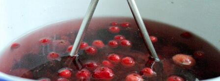 компот со сливой, клюквой и вишней. Шаг 4