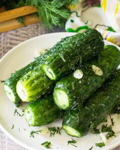 Быстрые маринованные огурцы без закатки