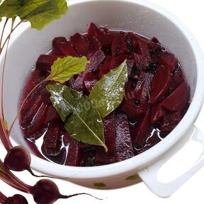 Маринованная свекла