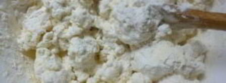 рулетики из творожного теста с повидлом. Шаг 3