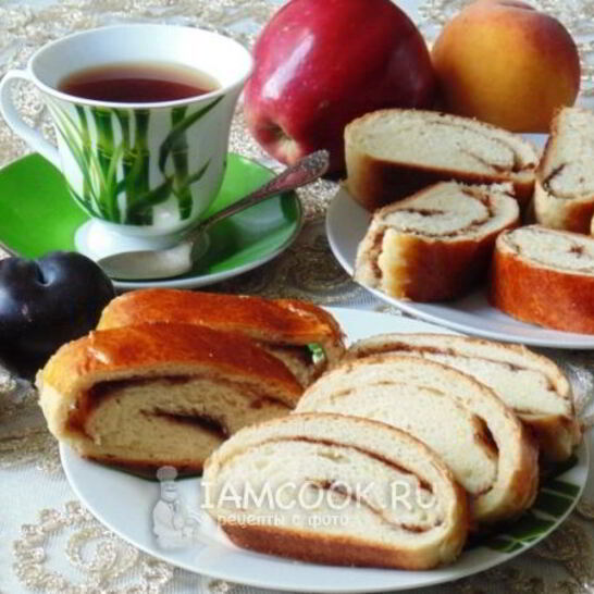 Рецепт сдобного рулета с повидлом